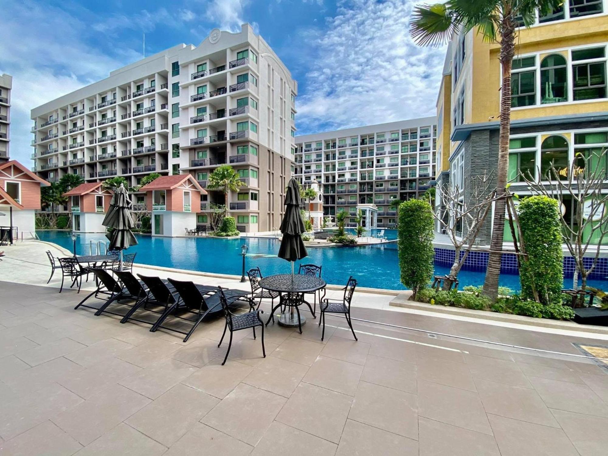 Arcadia Beach Con Pattaya Extérieur photo
